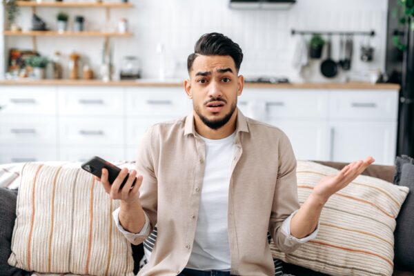 Should you buy from a phone marketplace? Read this first. ⚠️📦
