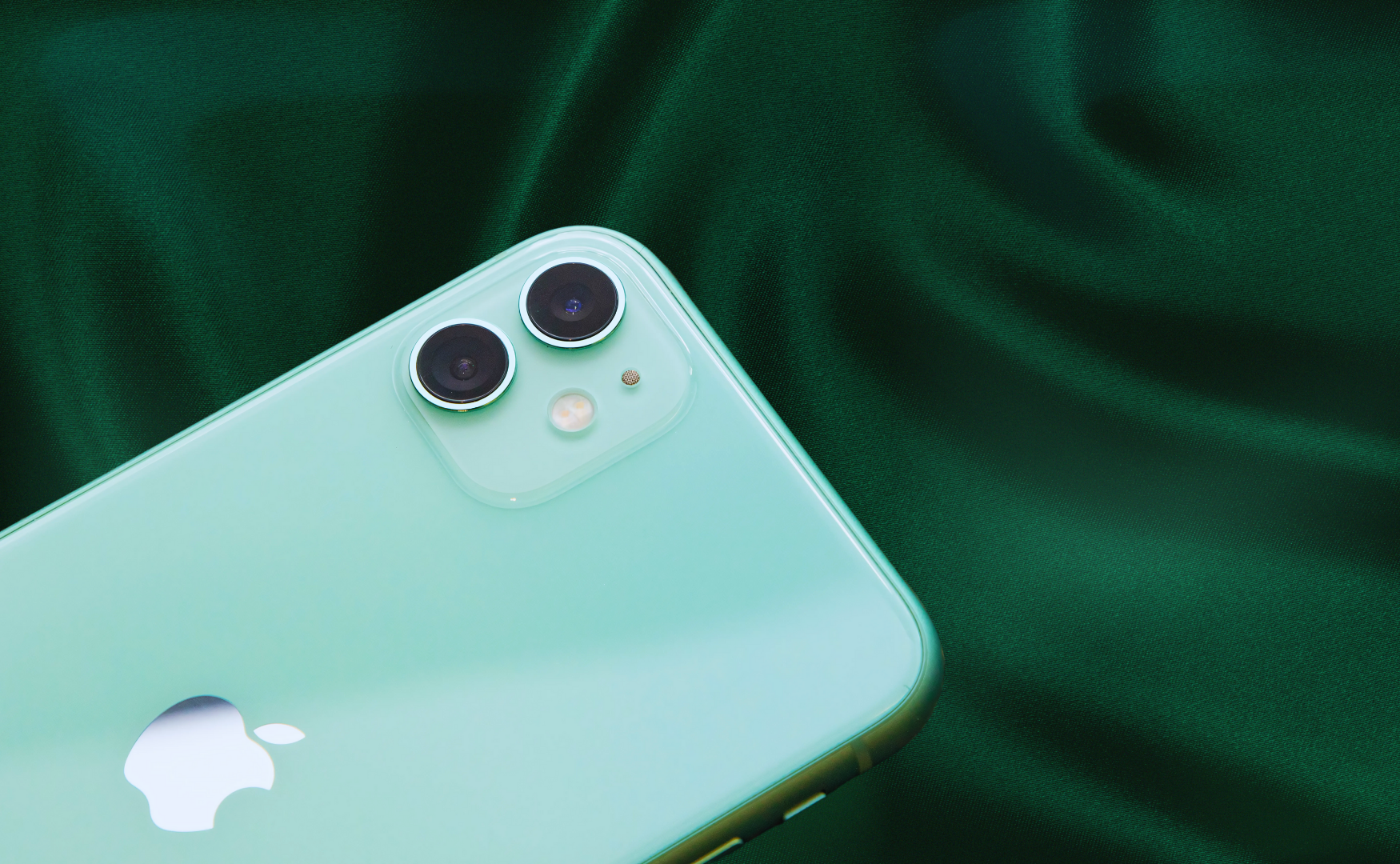Iphone 12 colours: green