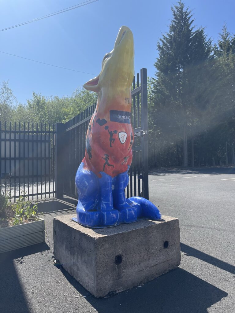 Wolves In Wolves: Zeus – A Roaring Reminder Of Community, Charity, And Change At The Big Phone Store! Wolves in wolves: zeus – a roaring reminder of community, charity, and change at the big phone store!