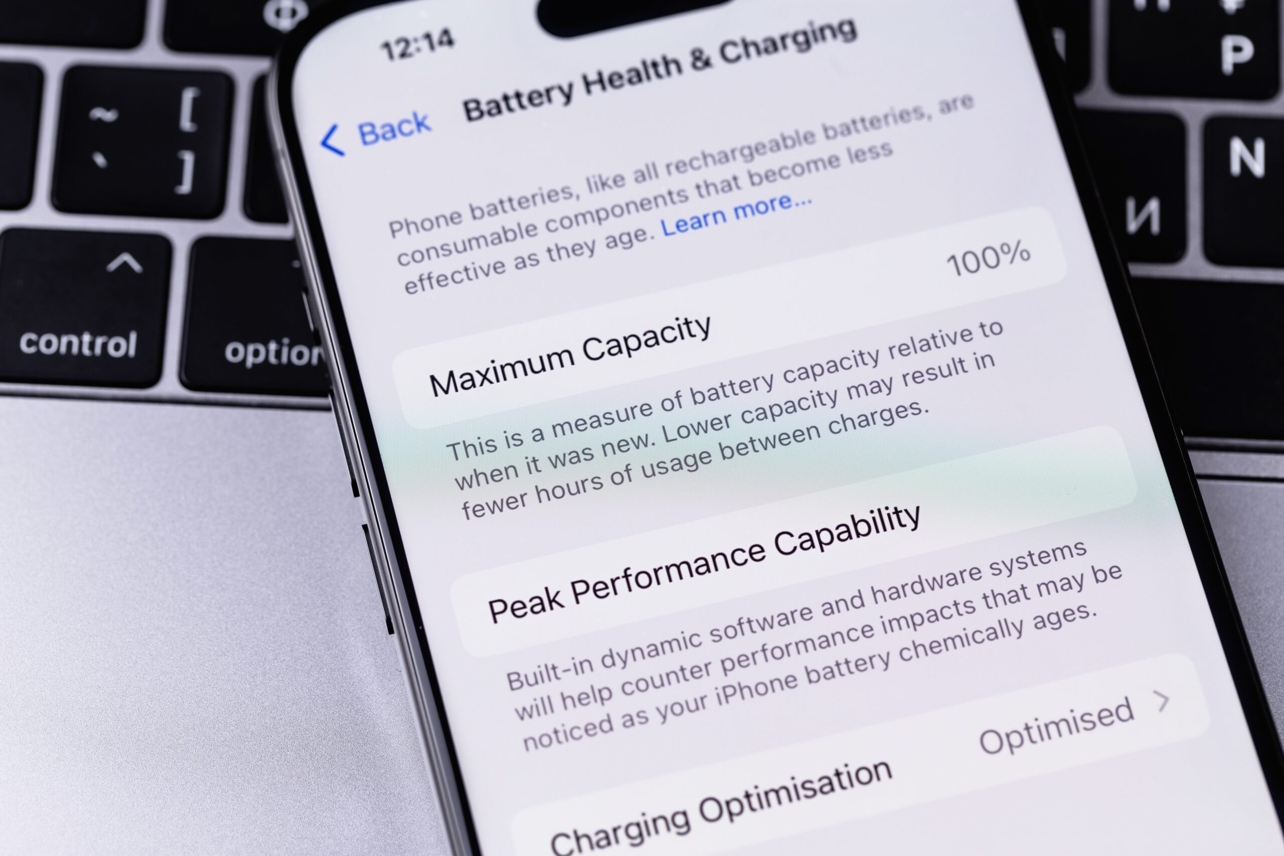 Understanding Battery Health: 5 Charging Tips You May Not Know Iphone showing battery health percentage in settings