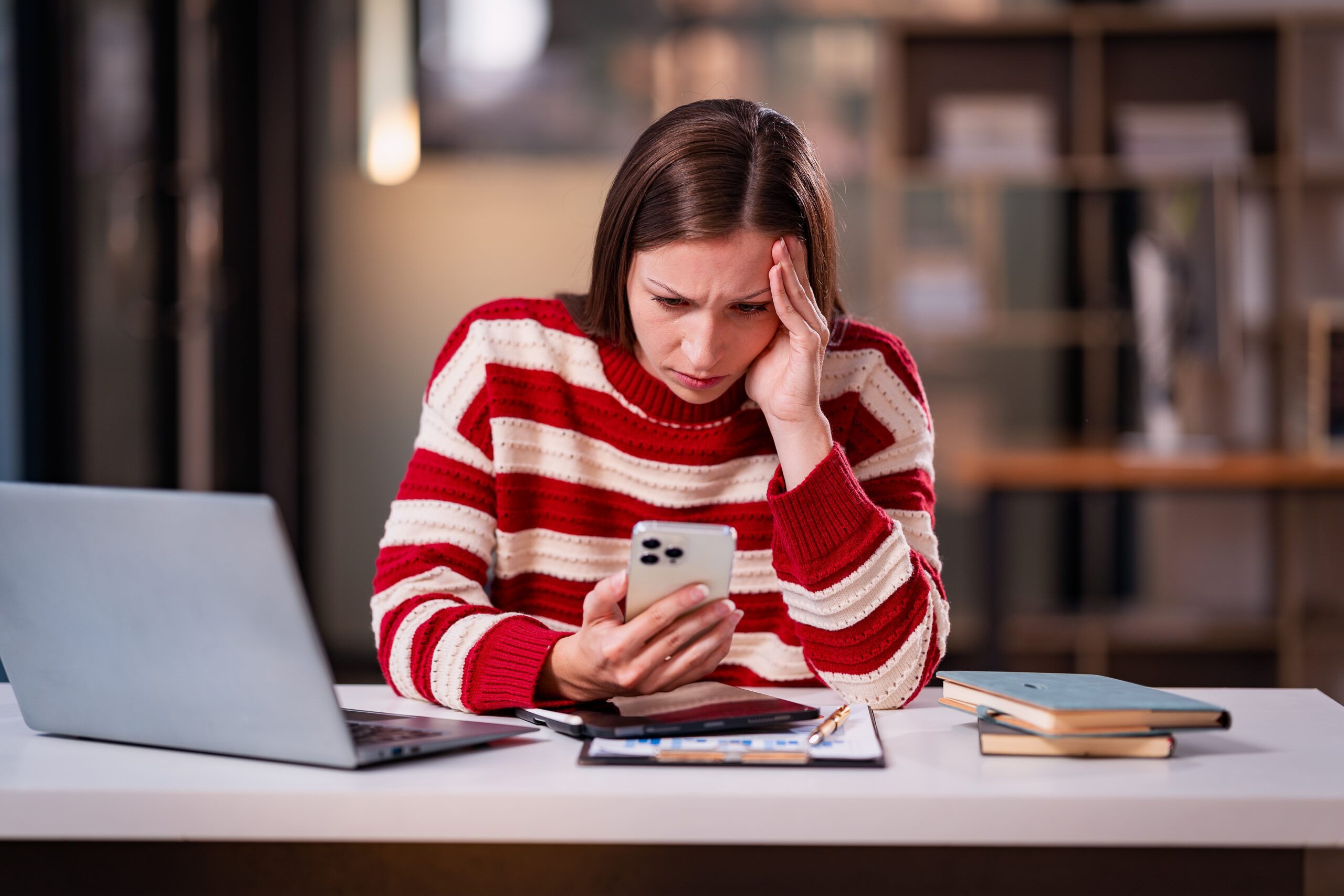 Black friday refurbished phone scams: 9 ways to stay safe